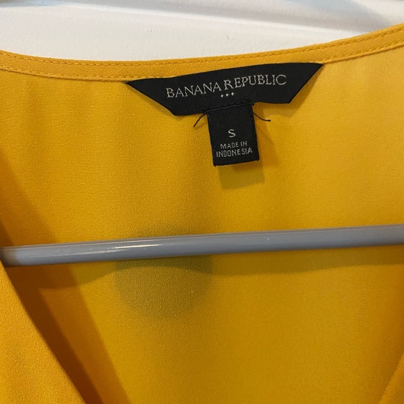 Banana republic merigold blouse - Picture 3 of 3